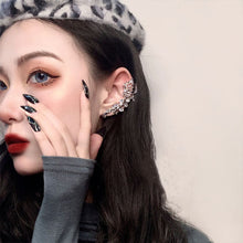 2020 Fashion Geometric Butterfly Clip Earring For Teens Women Ear Cuffs Cool Jewelry Retro Chain Long Hanging Earings Metal Gift